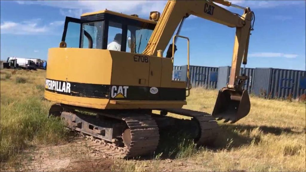 Cat E70B excavator