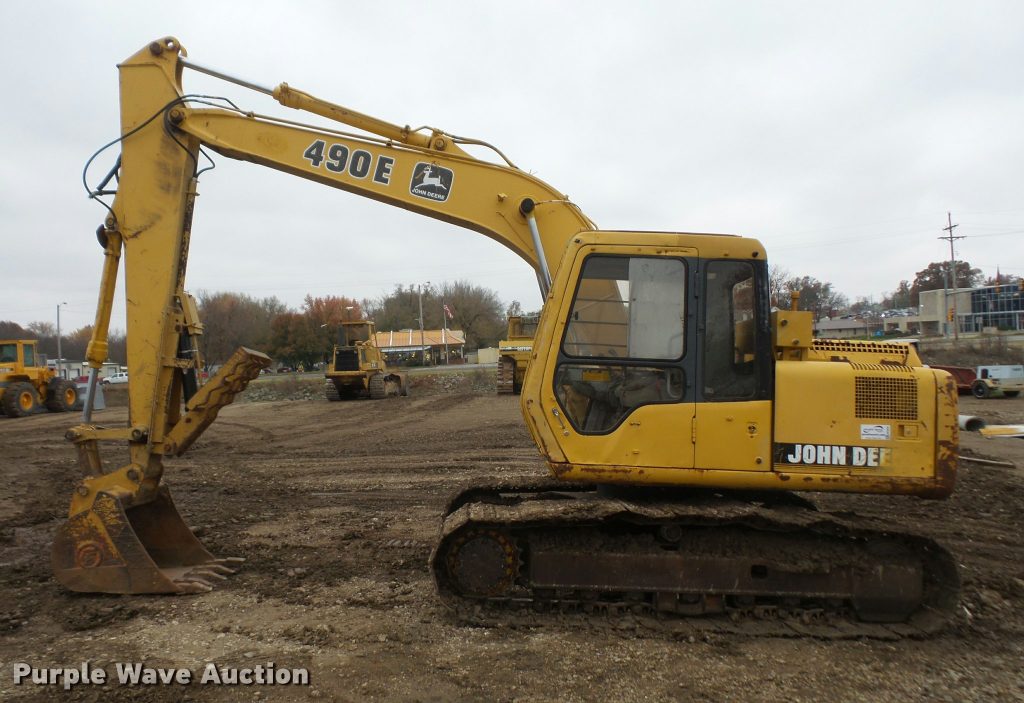 john deere 490 excavator